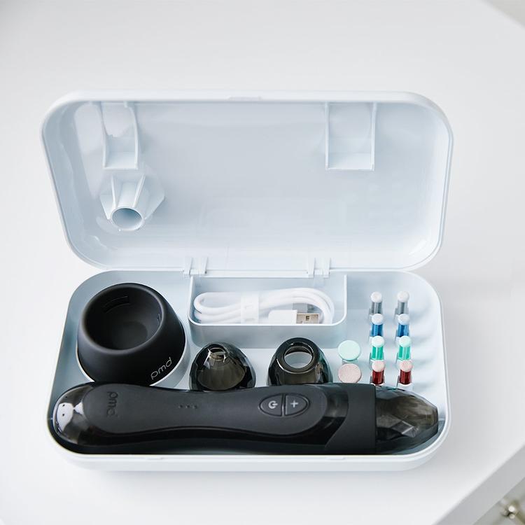 1005-CASE?Personal Microderm Elite Pro Case with black device and accessories